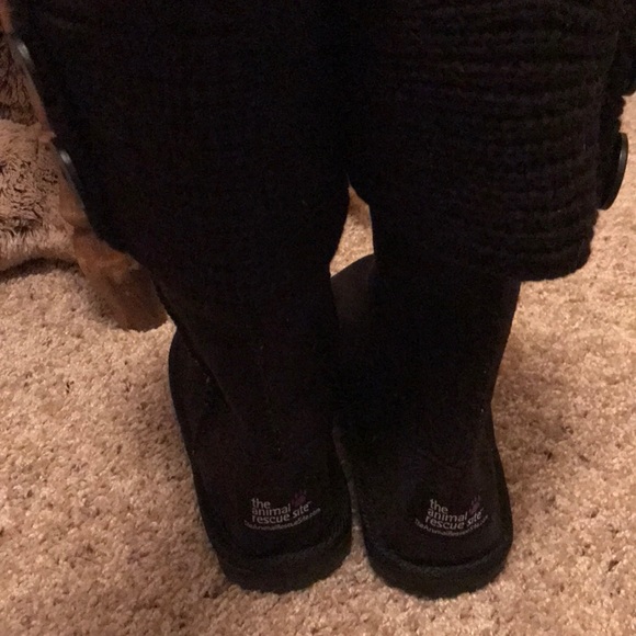 ❌SOLD❌Animal Rescue winter boots - Picture 2 of 4